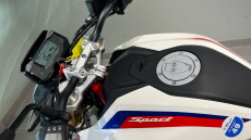 BMW G310 R ABS